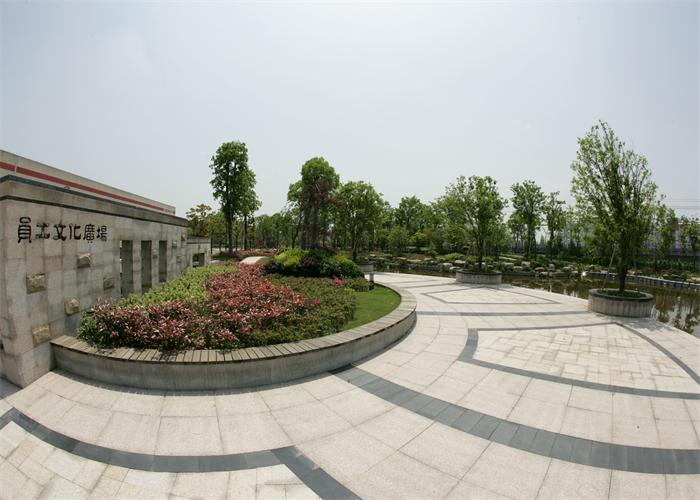 臥龍總部外庭改造綠化工程