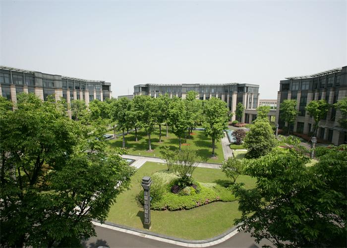 臥龍中庭改造綠化工程